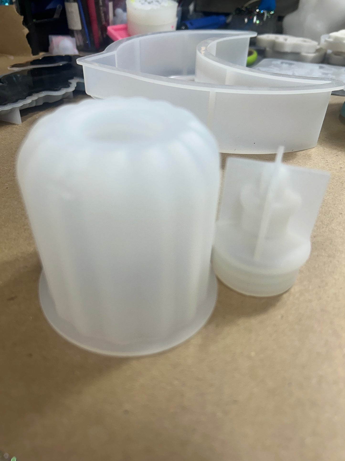 trinket jar with screw lid