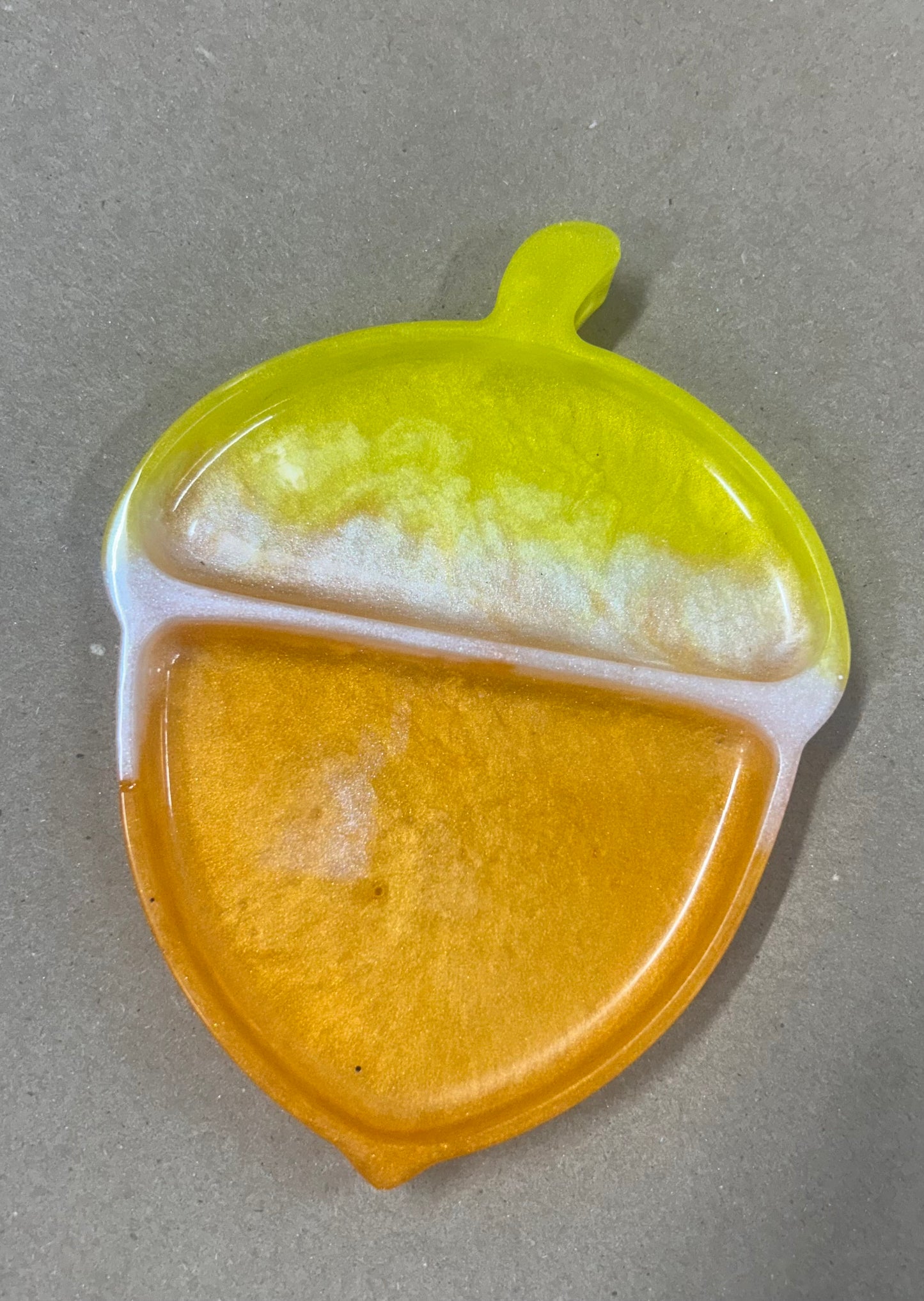 Acorn dish