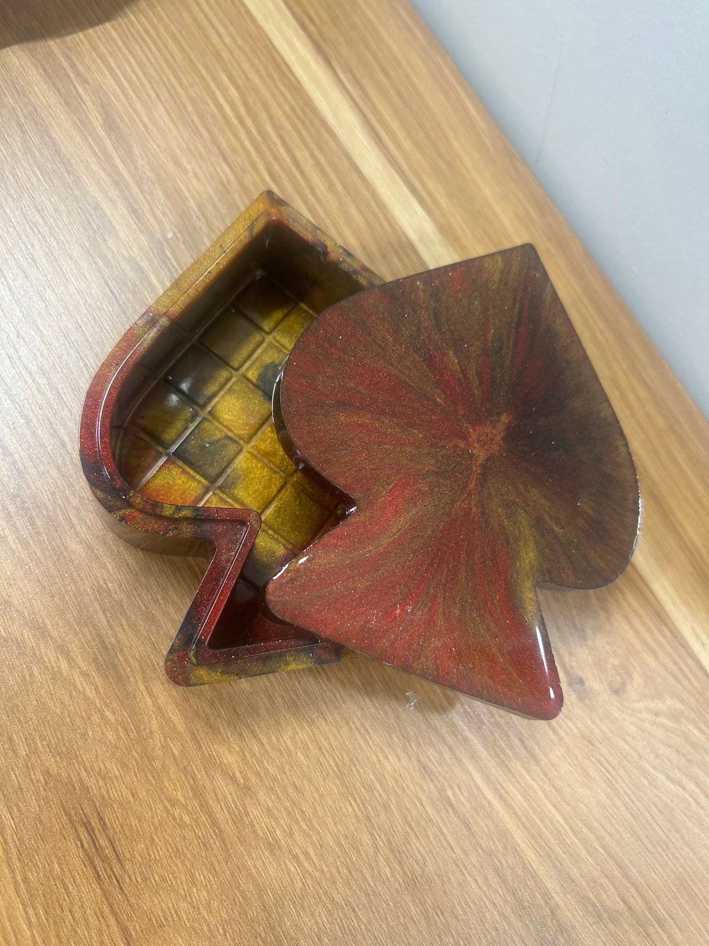 Spade Dish