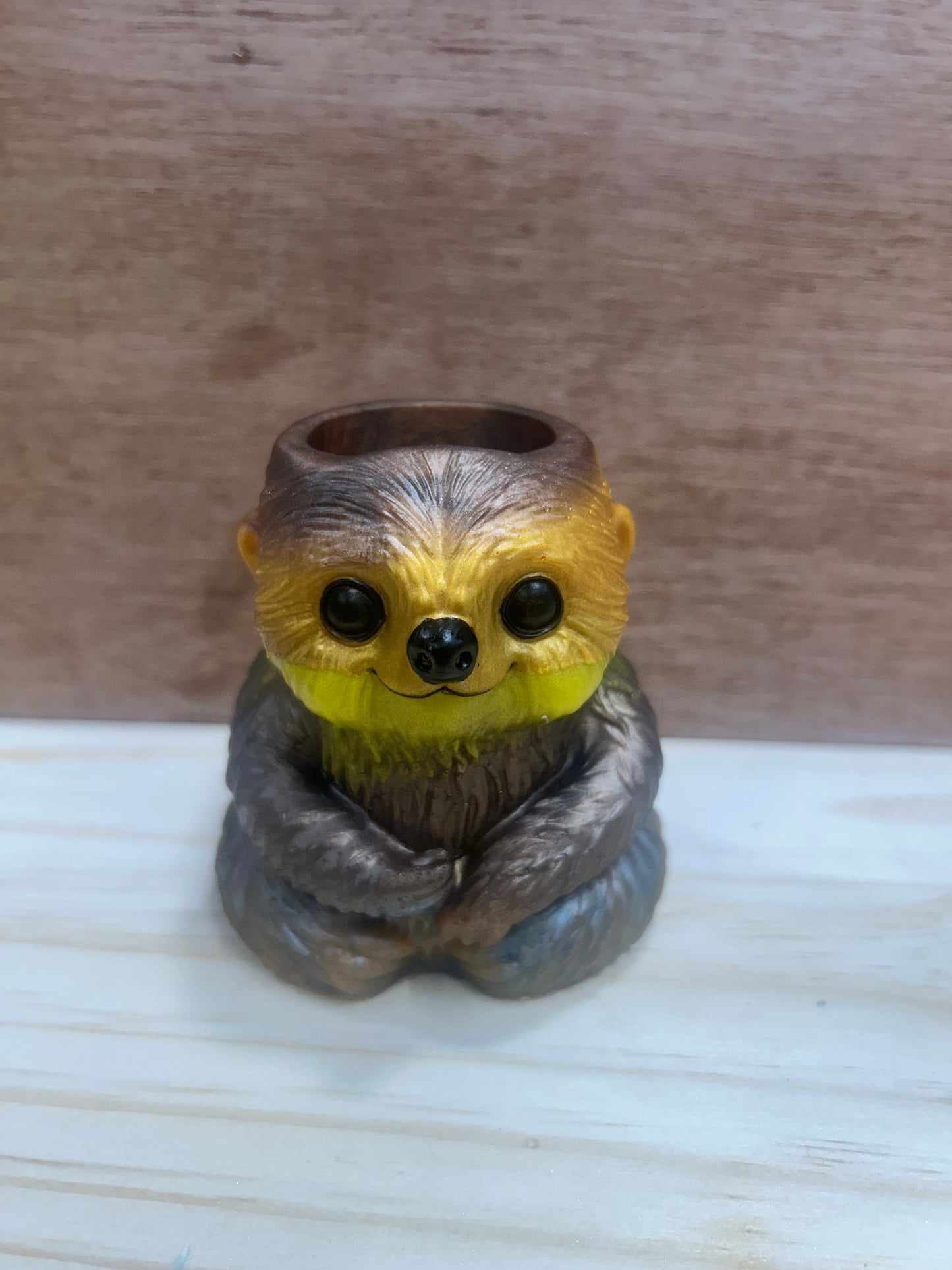 #132 Sloth Vase (Yellow mask)