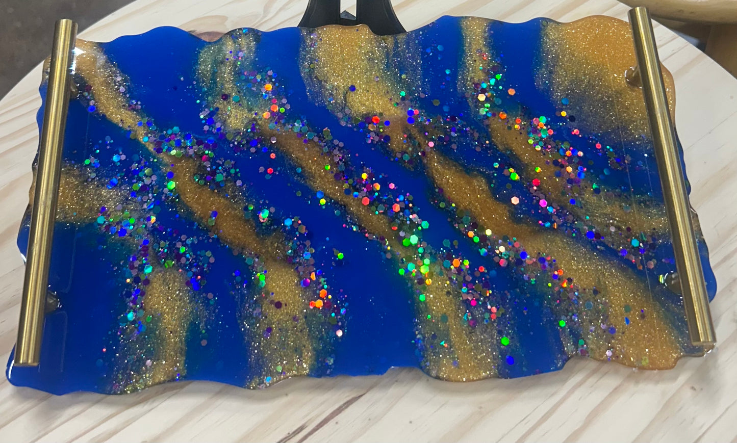 Resin tray