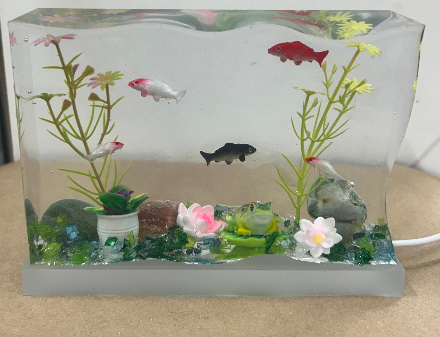 Light up mini resin aquarium