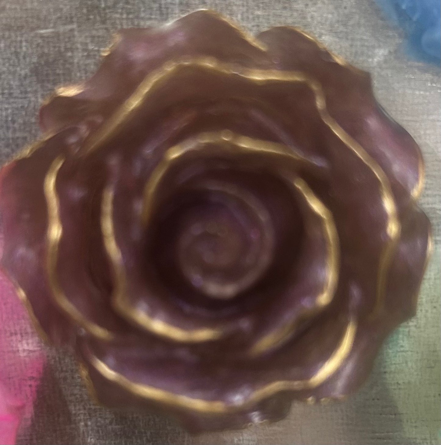 Rose magnet