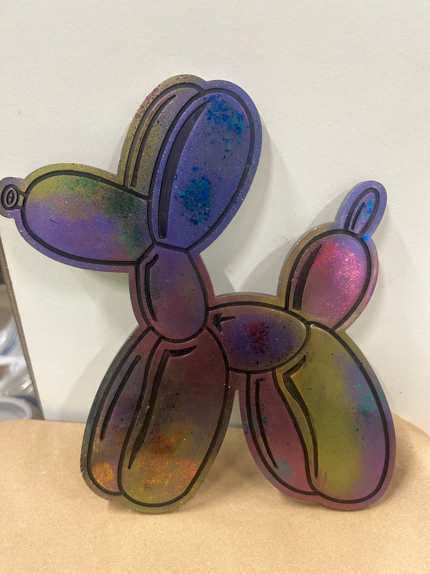 Balloon Dog (Chameleon black back)