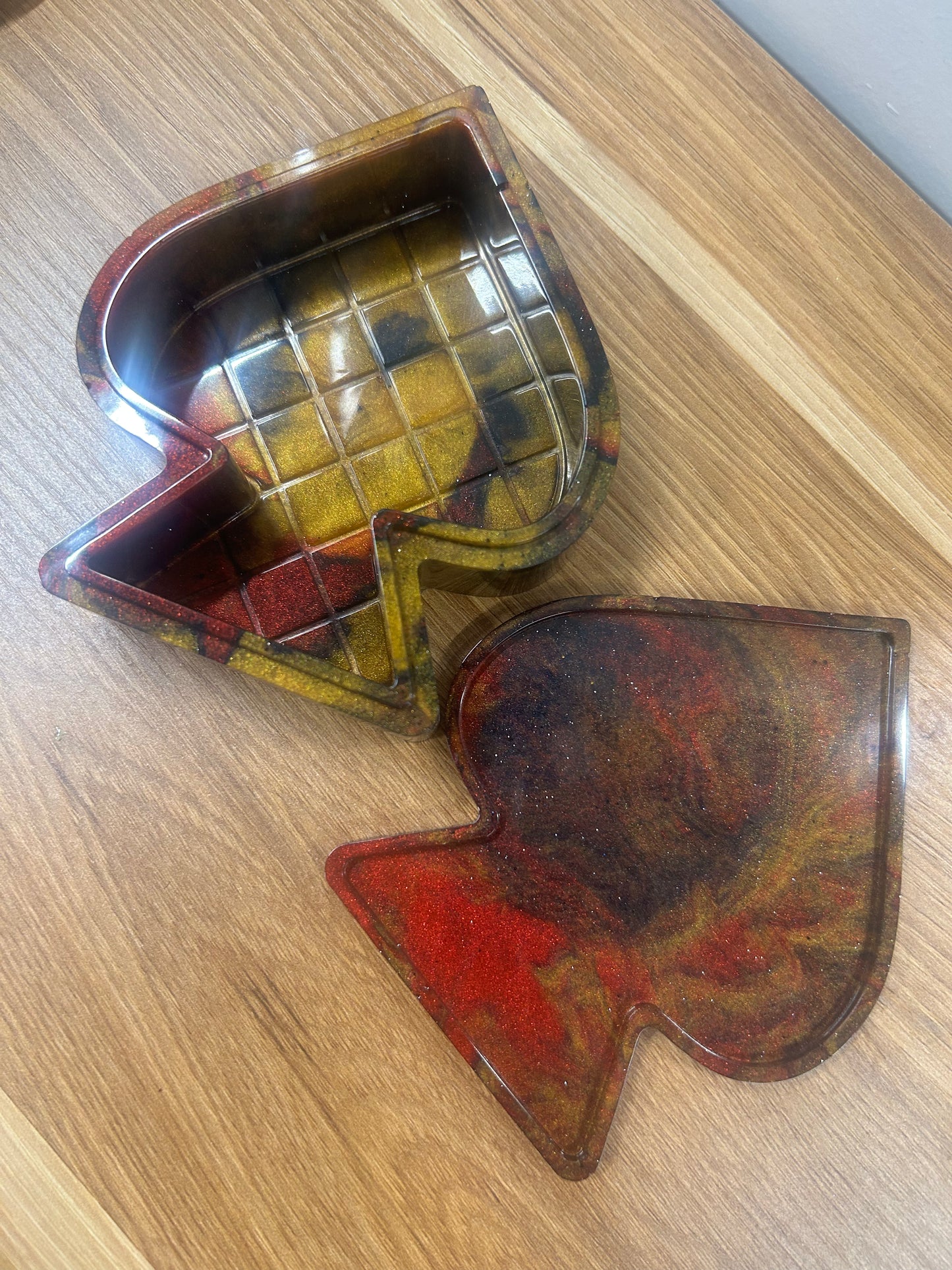Spade Dish
