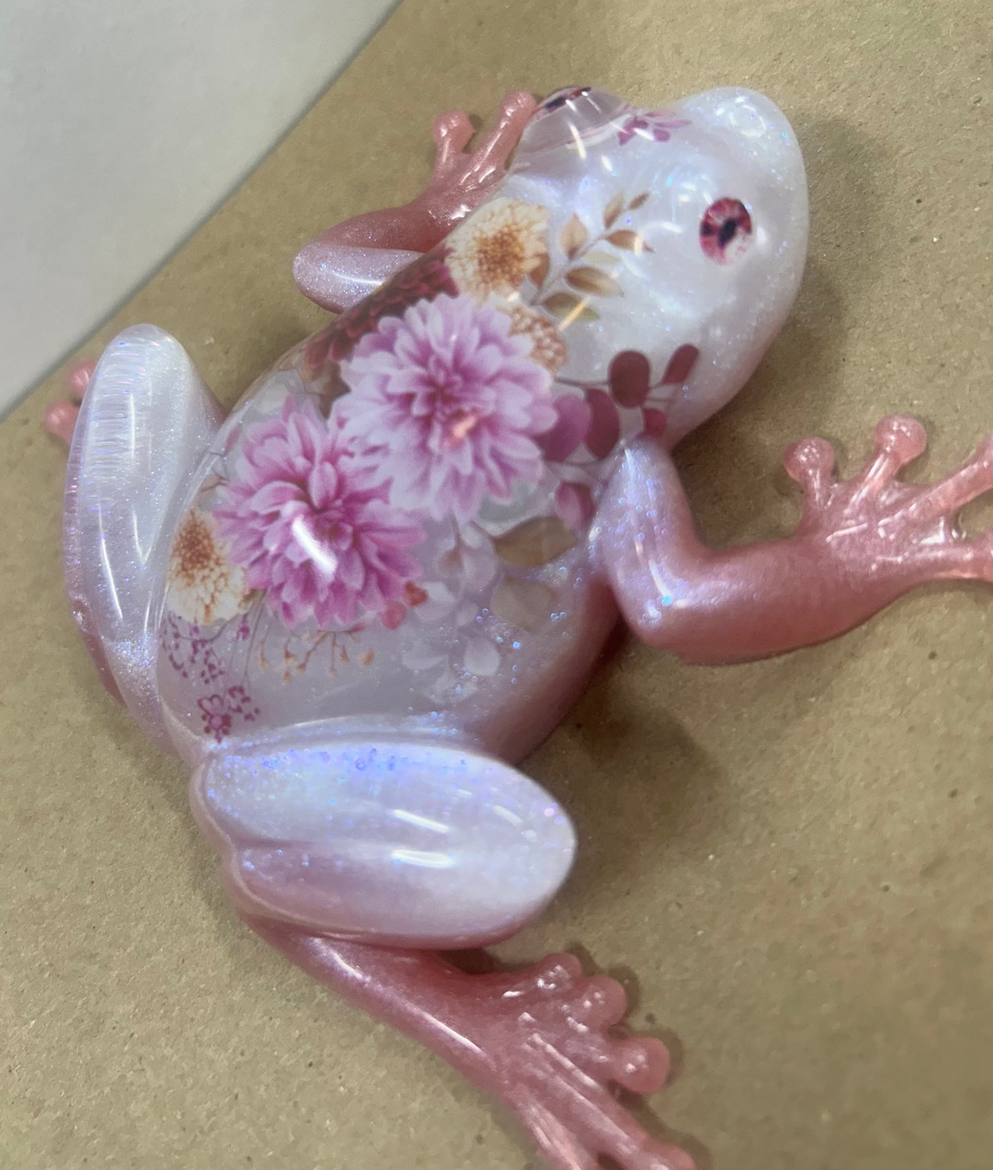 Miss Pinky Flower Frog
