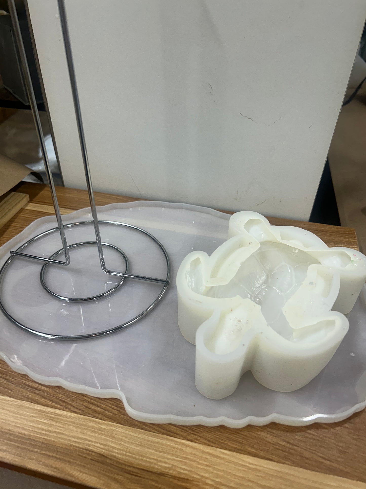Paper towel Holder Tray w/Turtle
