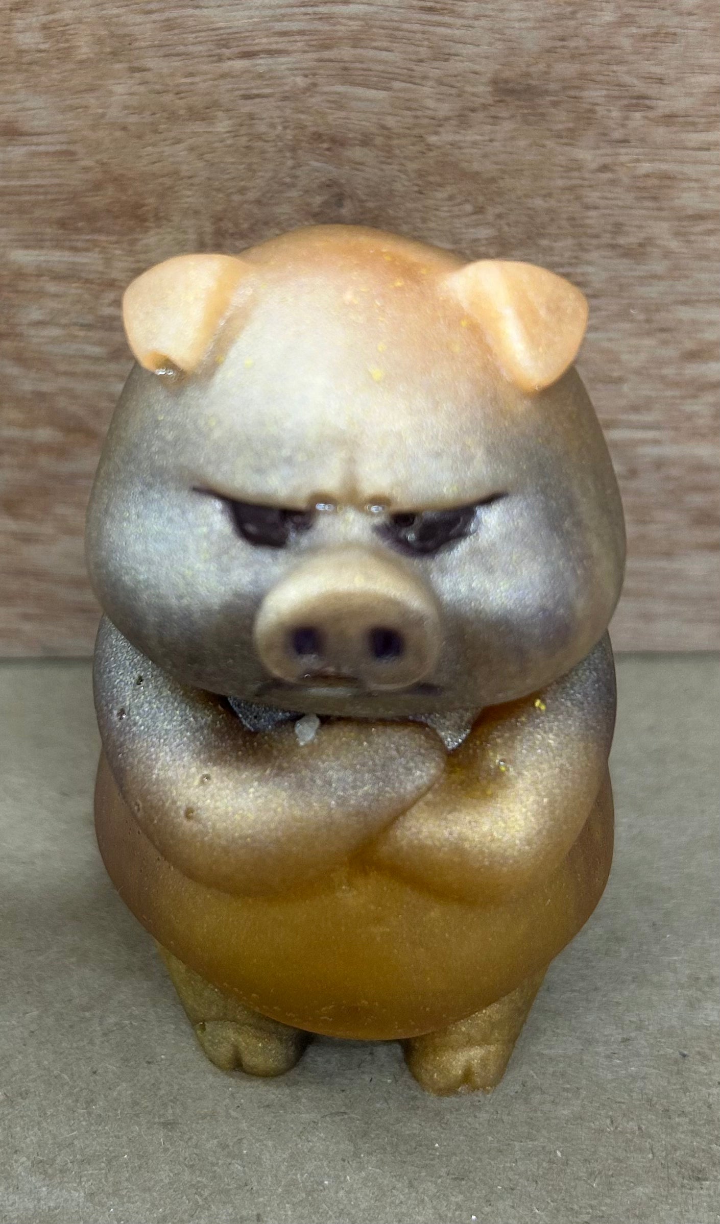 Mad Pig Scarlet